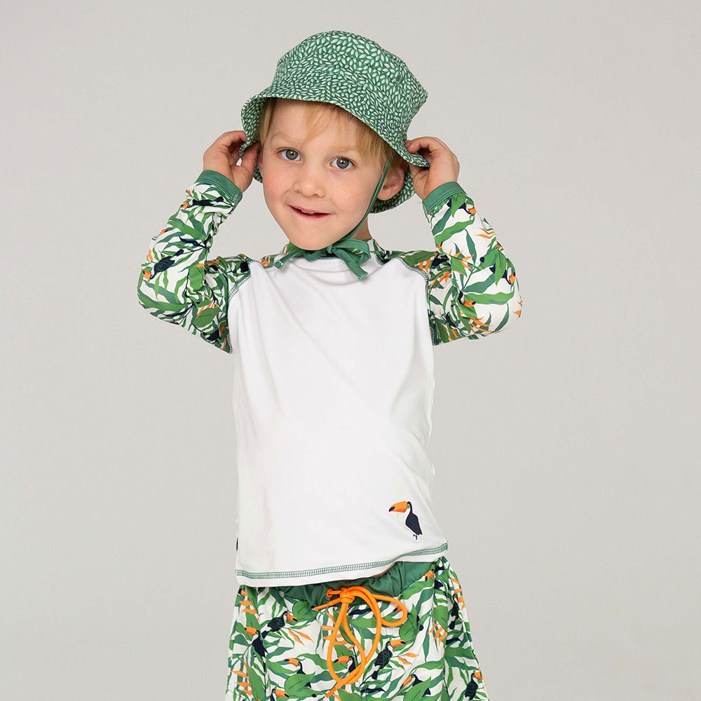 Zestaw UV dla 2 latka – koszulka UV i czapeczka przeciwsłoneczna