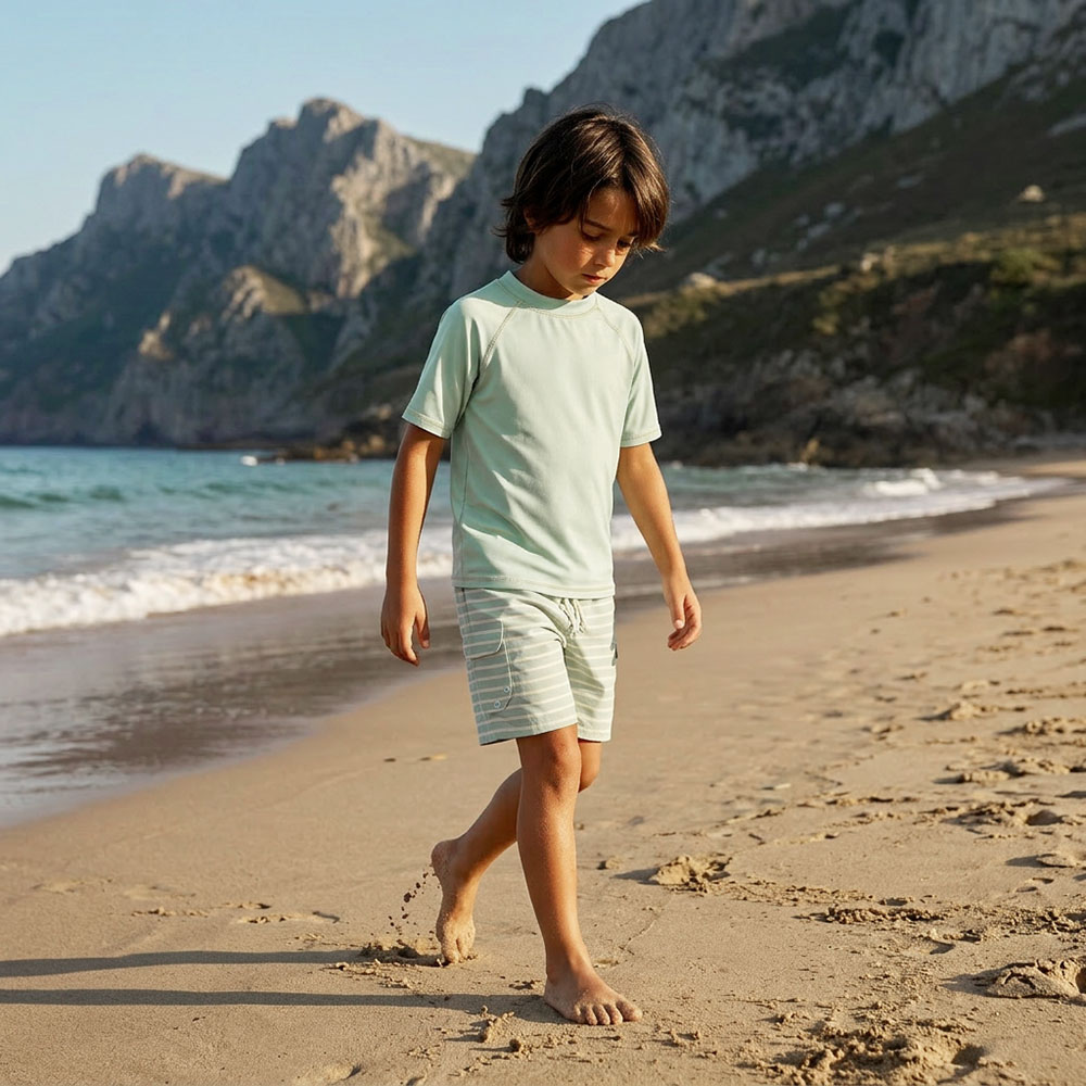 Co ubrać dziecku na plażę? Praktyczny poradnik dla rodziców